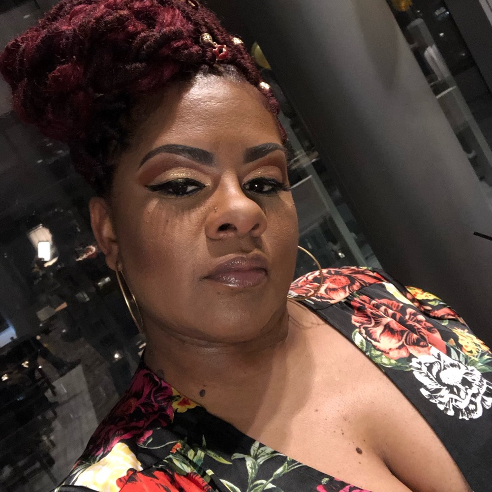 Meet your Posher, Tabitha s